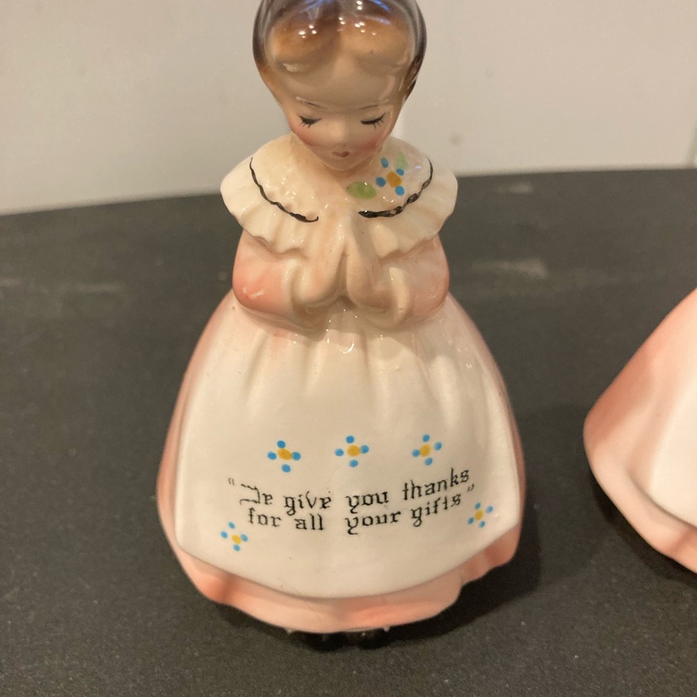 Vintage Enesio salt and pepper shakers - Picture 3 of 5